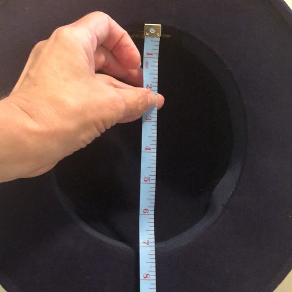 Margo’s Custom Hats - beautiful blue felt hat EUC - Picture 6 of 6